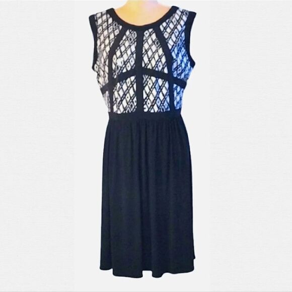 R&M Richards Abstract Black White Print Mapped Bust Mini Dress Size 14 - Picture 6 of 14